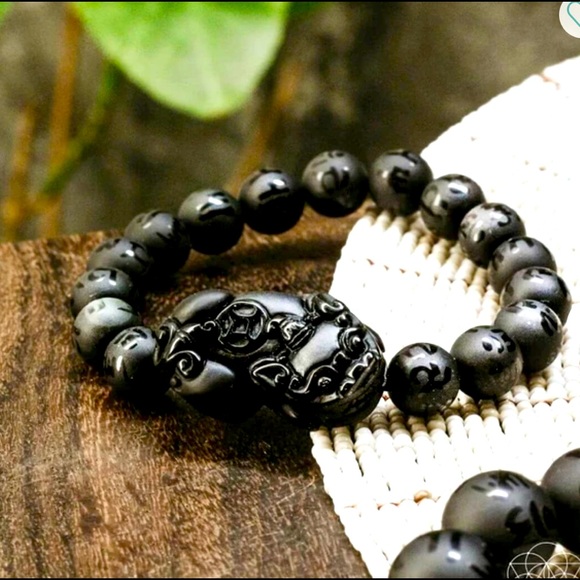 Women’s Conscious Item - Picture 1 of 9